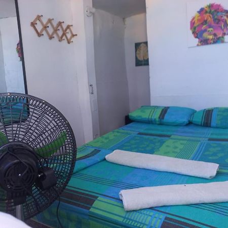 Zulu Hostal Playa Blanca Esterno foto